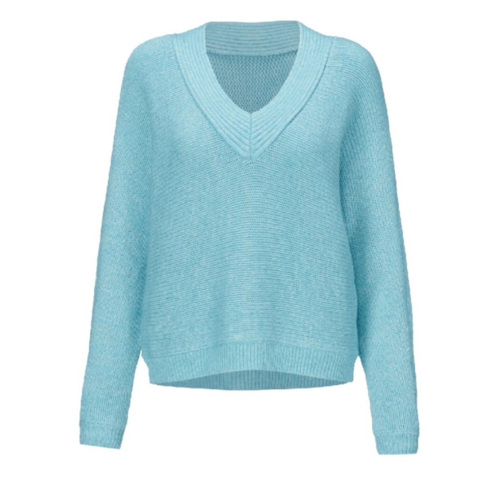 Cabi Frosty Pull-over Sweater